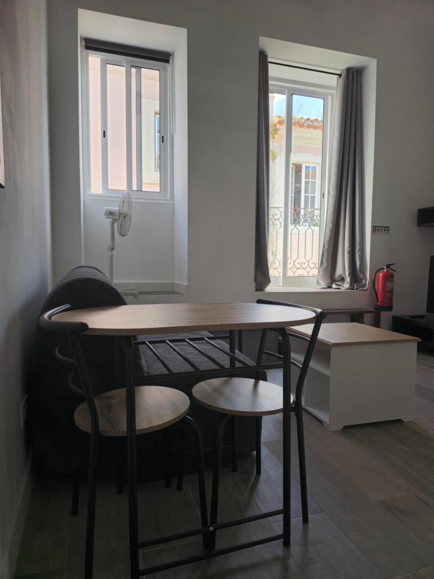 Esther Apartment Cozy Vacay Suite Setubal Exterior photo